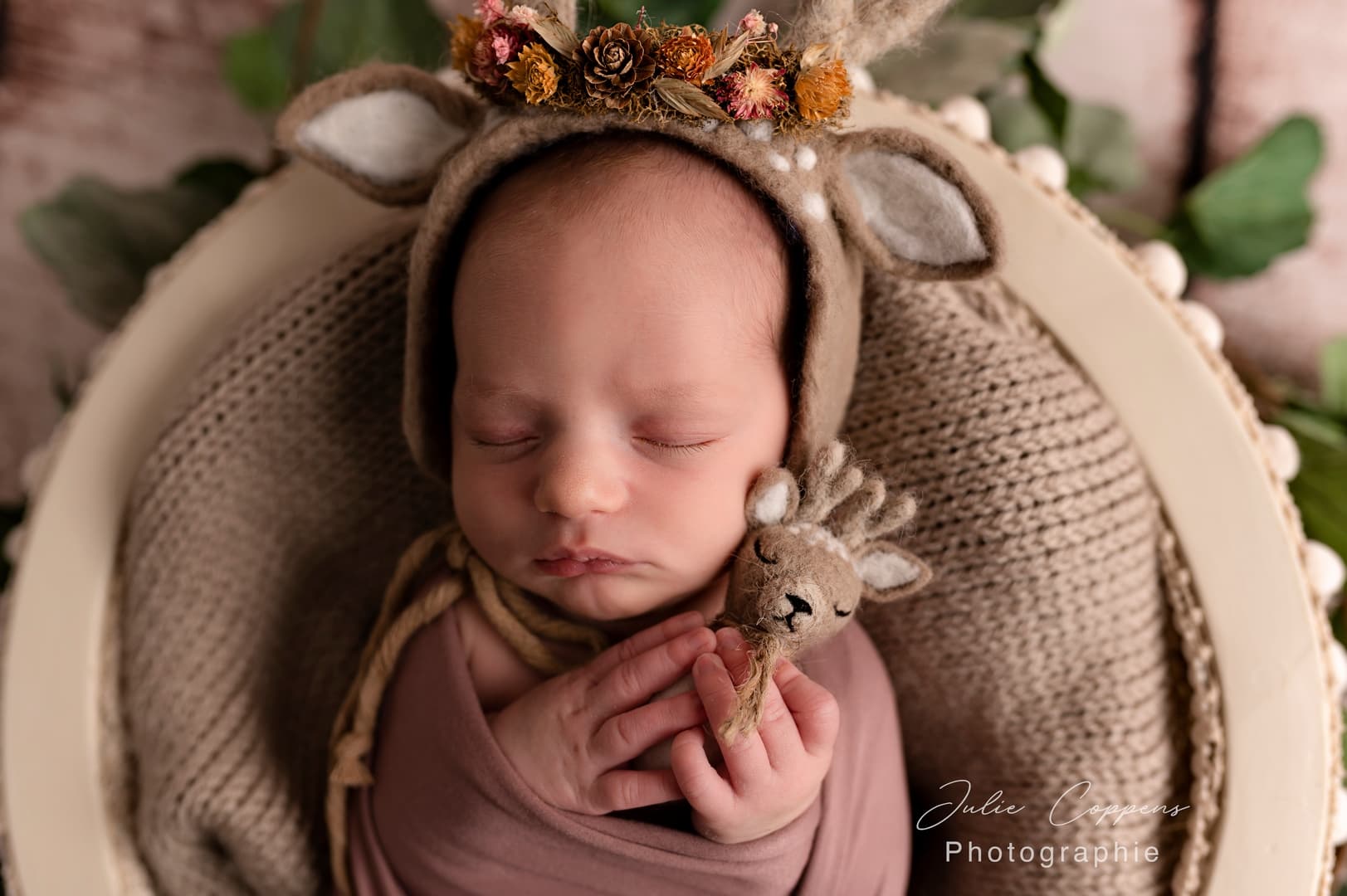 Séance naissance nouveau-né par Julie Coppens Photographie